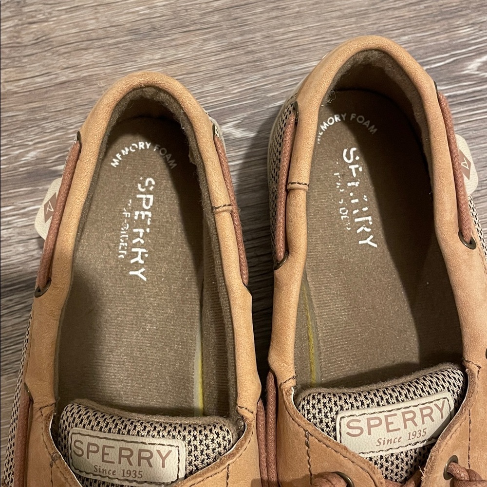 Sperry 5.5 Tan and Brown Boat Shoes - Picture 3 of 6